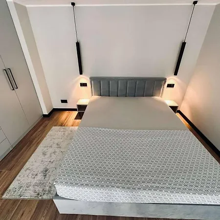 Sunny Loft 24x7 X Free Parking X Close To Old Town By H&h