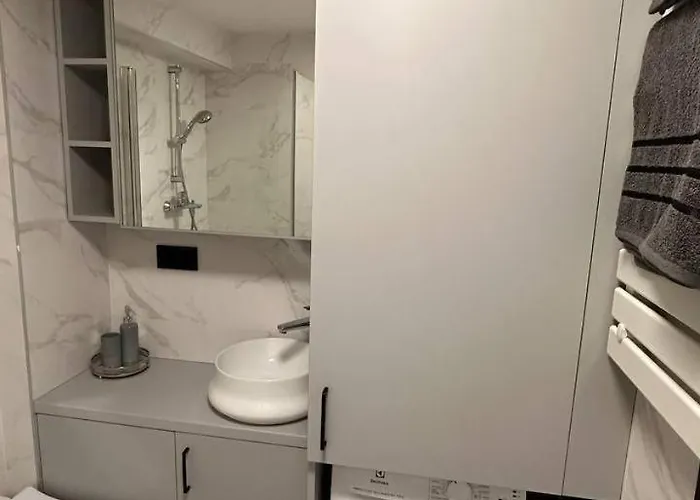 Sunny Loft 24x7 X Free Parking X Close To Old Town By H&h Apartman *