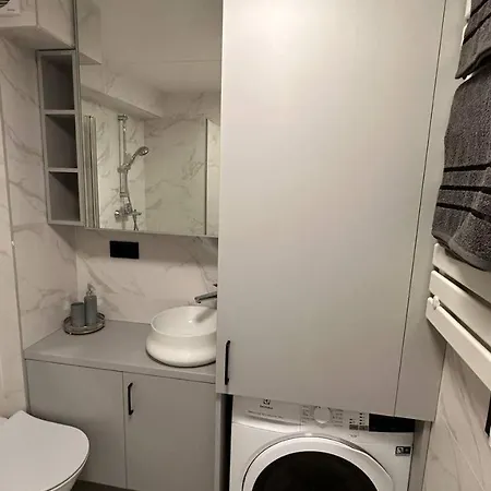 Sunny Loft 24x7 X Free Parking X Close To Old Town By H&h Apartment *